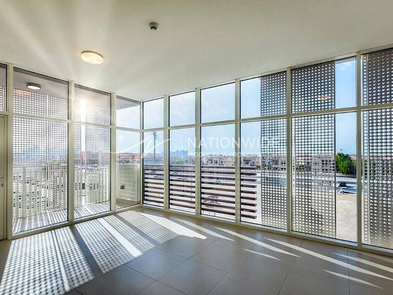 Prestigious Unit Designed For Comfortable Living Prestigious Unit Designed For Comfortable Living