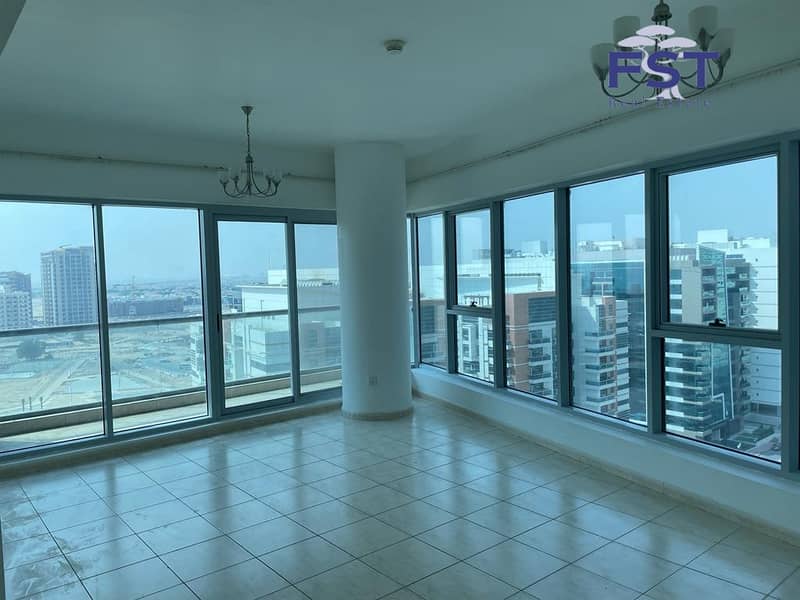 Spacious 2BR Apartment in Skycourts Tower