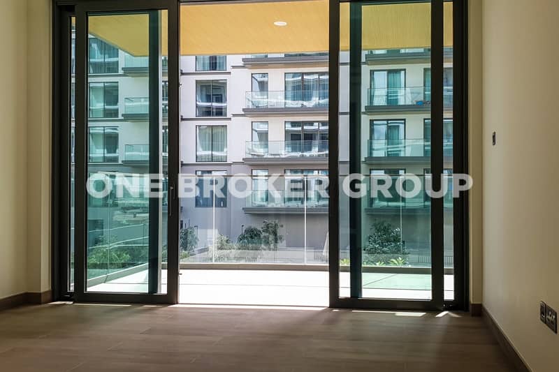 10 Corner unit|Huge 1 BR|1600sq ft| Pool view