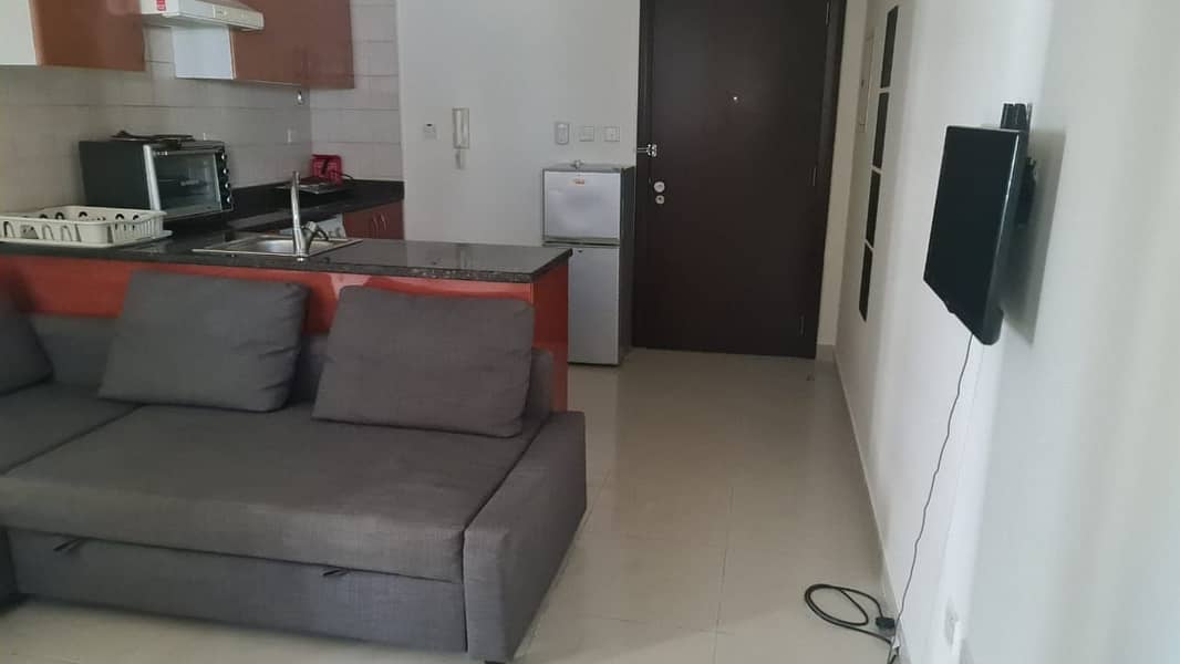 Directly From Owner,Vacant,Furnished,High 16th Floor Good View Studio Unit For Rental