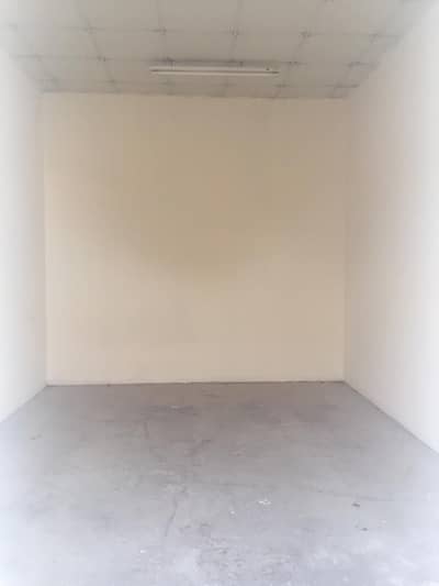 Labour Camp for Rent in Al Sajaa, Sharjah - Labour Camp for Rent
