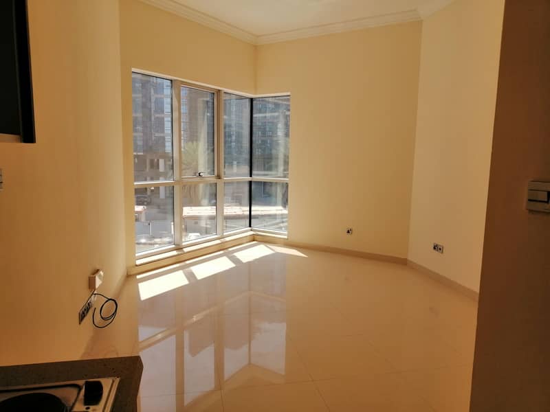 Modern Style Studio Apartment located next to Deira City Center