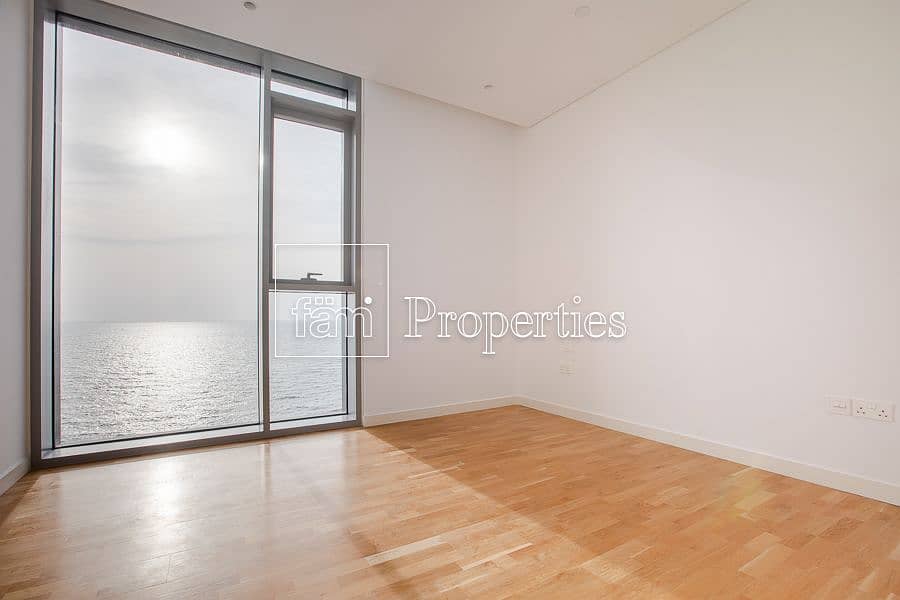 16 4BR Apartment with Full Panoramic Sea View