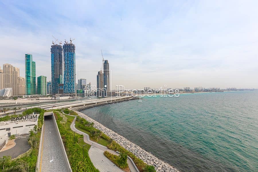 17 4BR Apartment with Full Panoramic Sea View