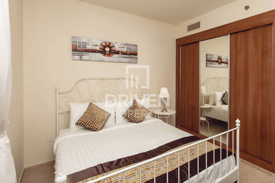 4 Furnished and Bright | Partial Sea Views