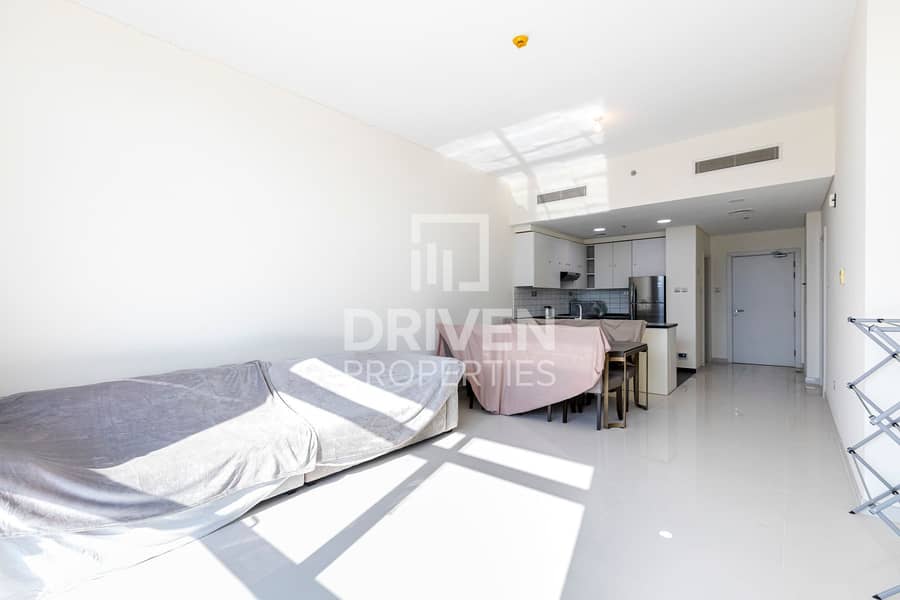 Spacious & Bright | Park View | Tenanted