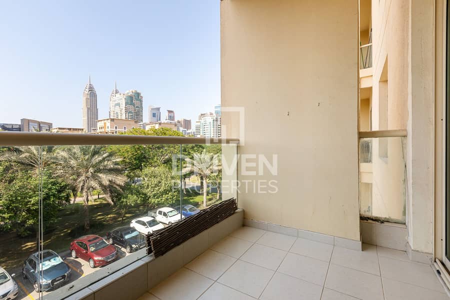 7 Park Facing Apt and Garden View | Vacant