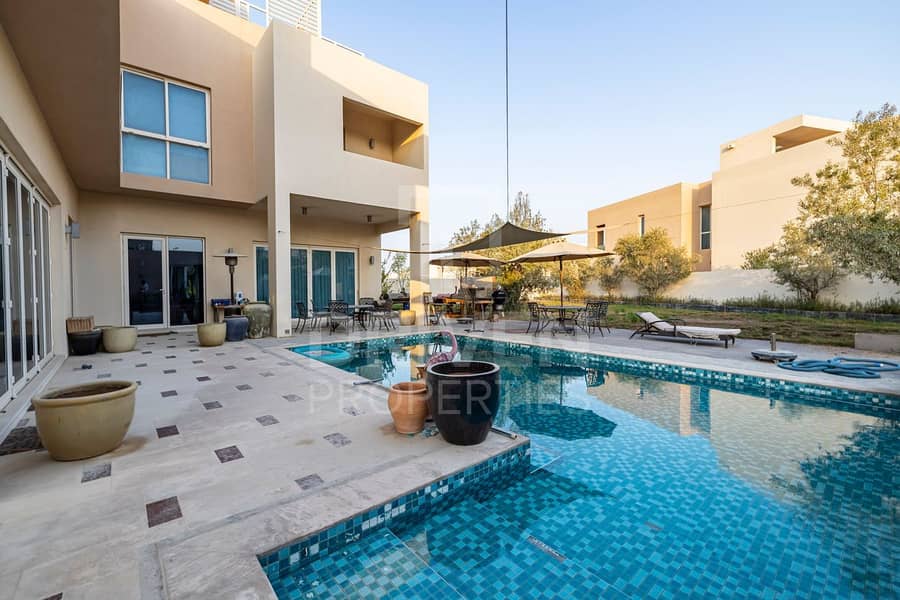 Spacious | Community View | Private Pool
