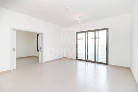 تاون هاوس 4 غرف نوم للبيع في تاون سكوير، دبي - Large | Type 4 | Community View | Rented