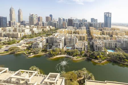 2 Bedroom Apartment for Sale in The Views, Dubai - Golf Course and Canal View | High Floor