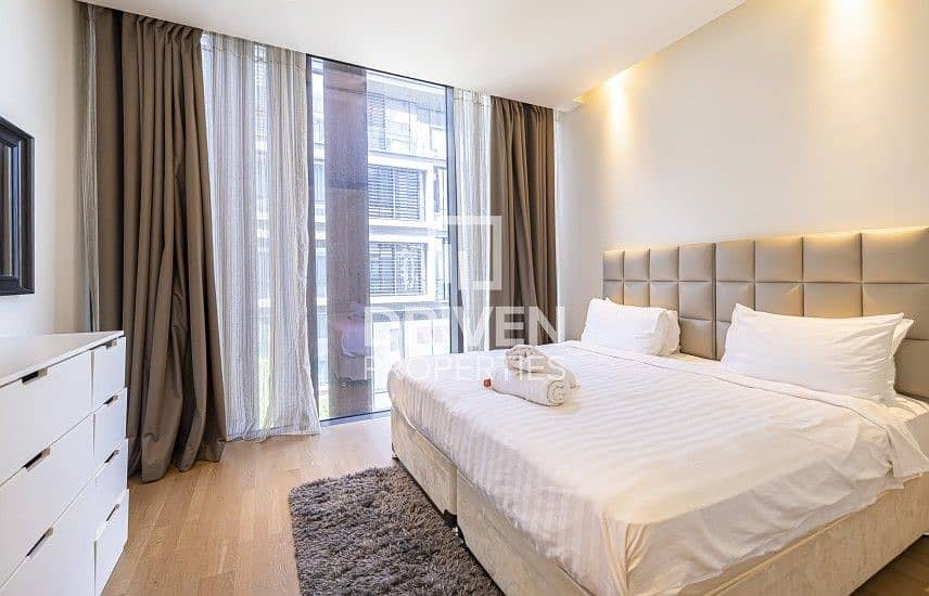 21 Fully Furnished Apt with Boulevard Views