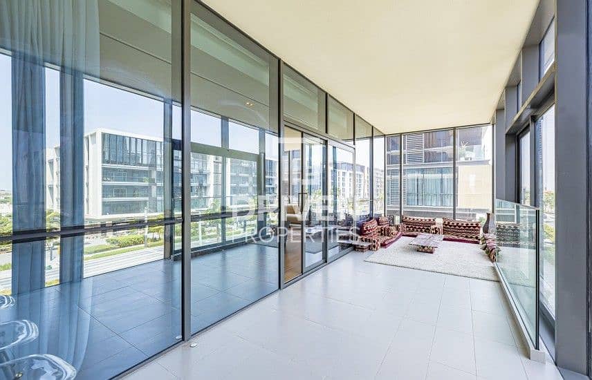 23 Fully Furnished Apt with Boulevard Views