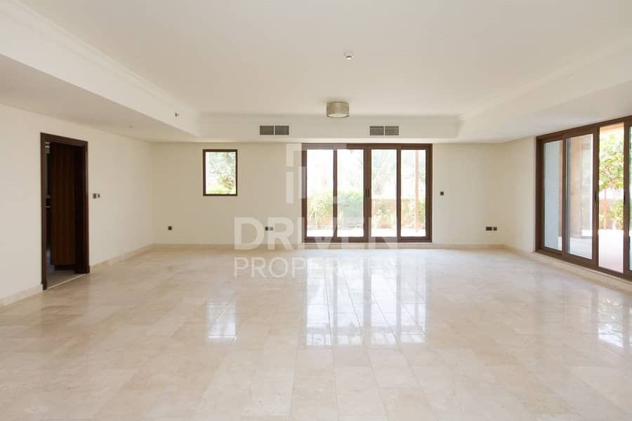 3 Brand New 4 Bed Villa with Full Sea View