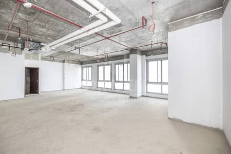 Office for Sale in Business Bay, Dubai - High Floor Level | Shell and Core Office