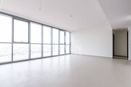 فلیٹ 2 غرفة نوم للبيع في ذا لاجونز، دبي - Modern Layout and Bright | Stunning View