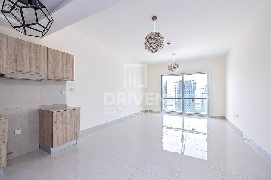 Large and Bright Apt | Affordable priced