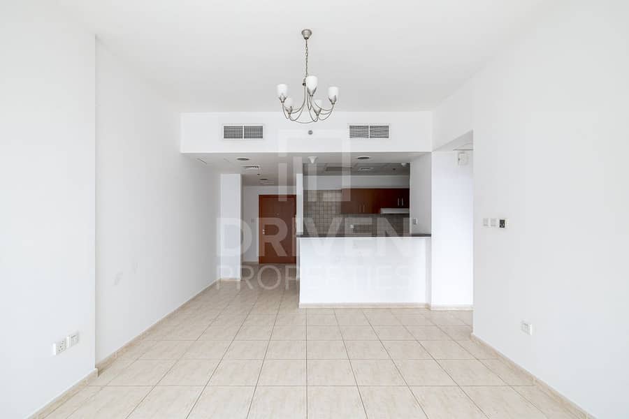 Spacious | Vacant Apt | Ready to Move In