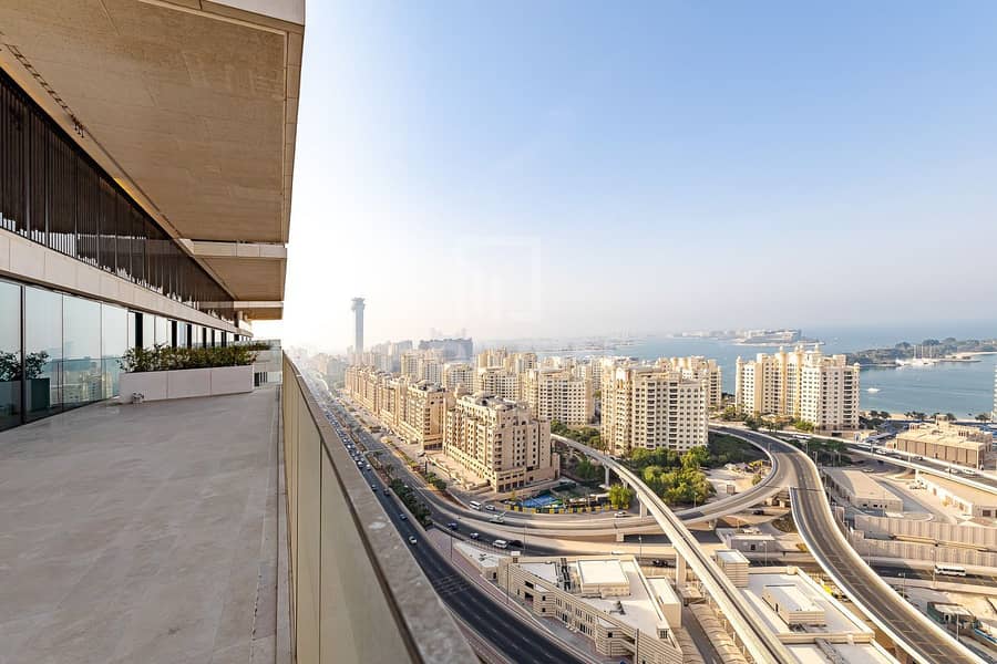 16 Exclusive Penthouse | Stunning Sea Views