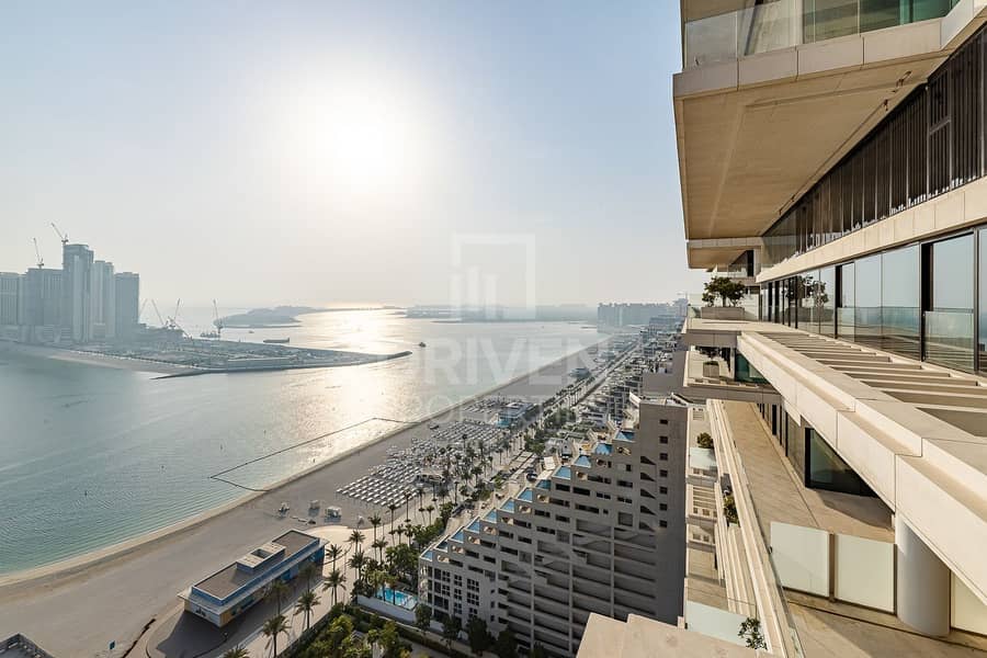 20 Exclusive Penthouse | Stunning Sea Views