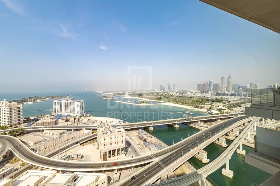 30 Exclusive Penthouse | Stunning Sea Views