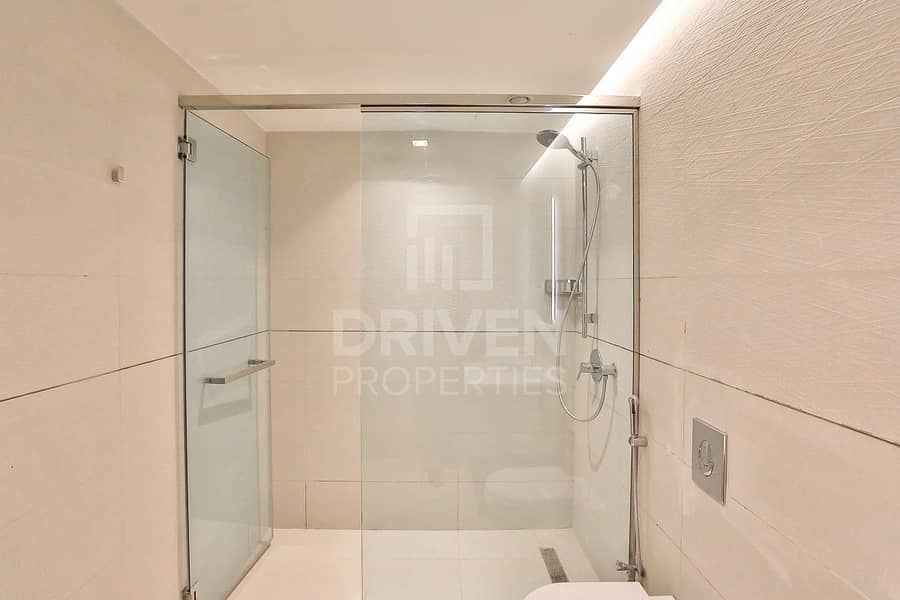 24 Ground Floor | with Terrace | Spacious