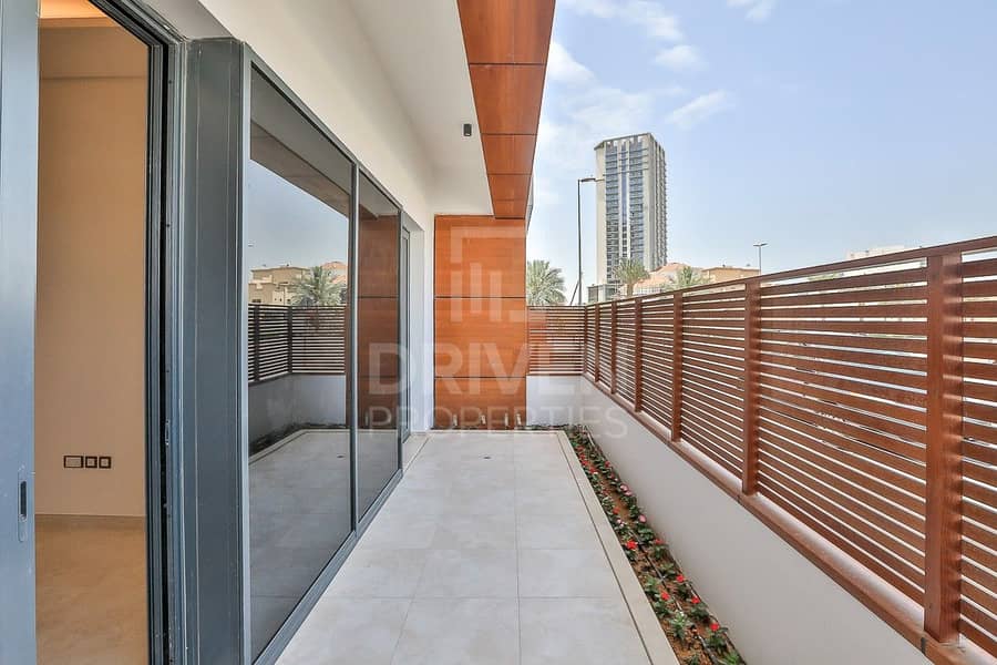 27 Ground Floor | with Terrace | Spacious