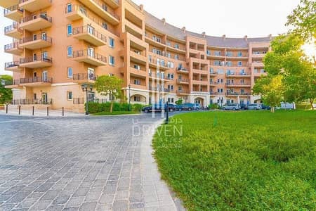 2 Bedroom Apartment for Sale in Motor City, Dubai - Upgraded and Bright 2BR with Garden View
