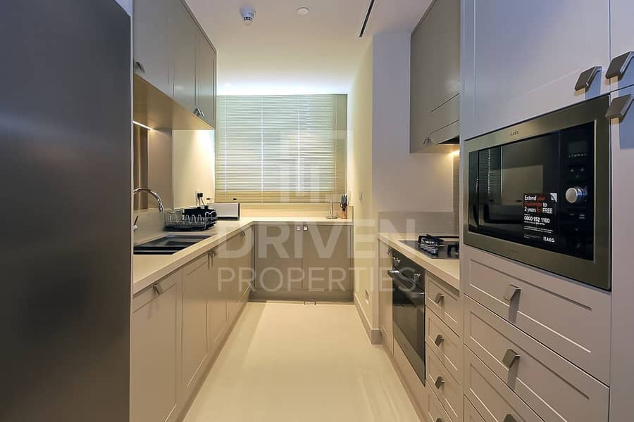 4 Furnished | Modern Apt and On High Floor