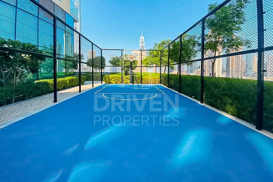 8 Furnished | Modern Apt and On High Floor