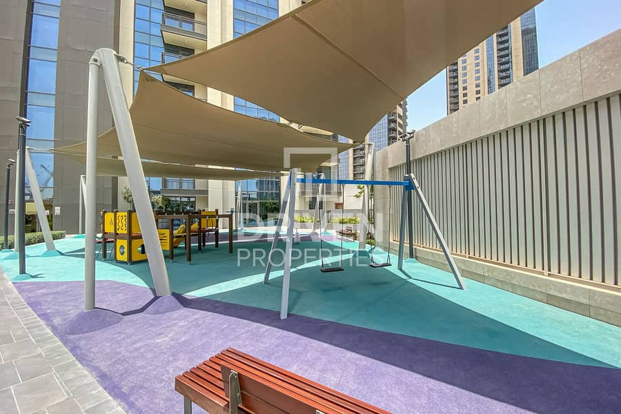 19 Pool View | Vibrant and Exceptional Unit
