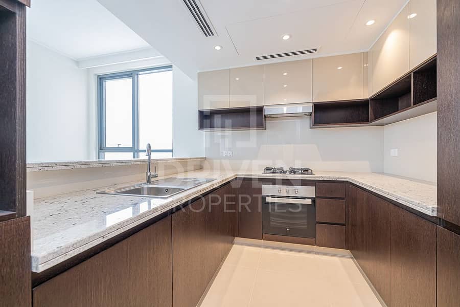 4 Well-managed and Spacious Apt | Sea View