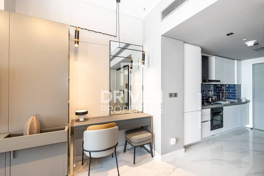 9 Brand New | Fully Furnished | High Floor