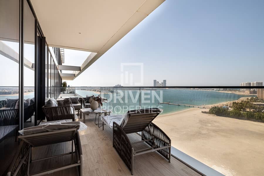 26 Beachfront Living With Amazing Palm View