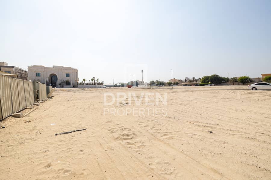 12 Dubai Skyline View | Good for Investment