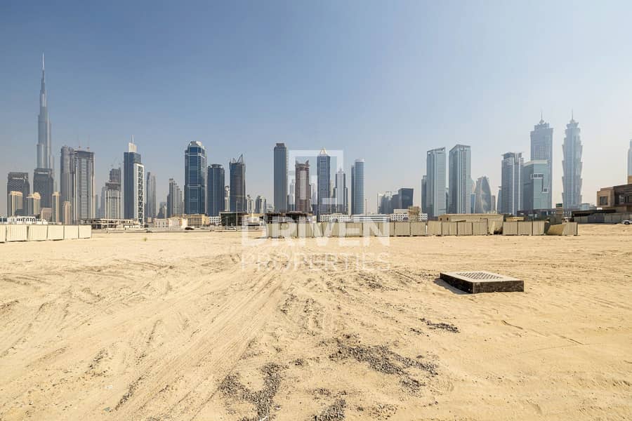 14 Dubai Skyline View | Good for Investment