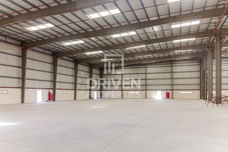 3 Brand New | Huge and Well-kept Warehouse