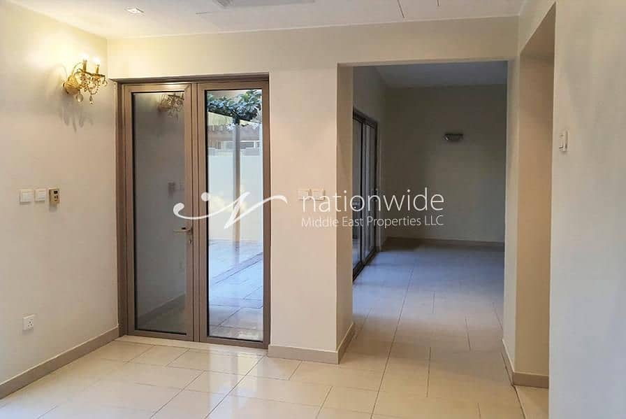 Type A Spacious Townhouse With Private Garden