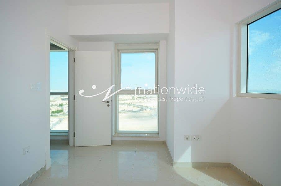 Simply Amazing Unit W/ Sea View Awaits Here!