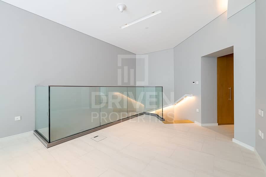 5 Brand New and Loft Type Apt | Great View