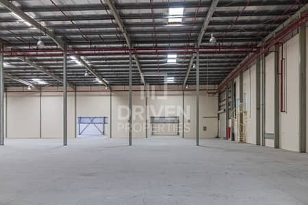 Warehouse for Sale in Jebel Ali, Dubai - Well-managed Warehouse | Good Investment