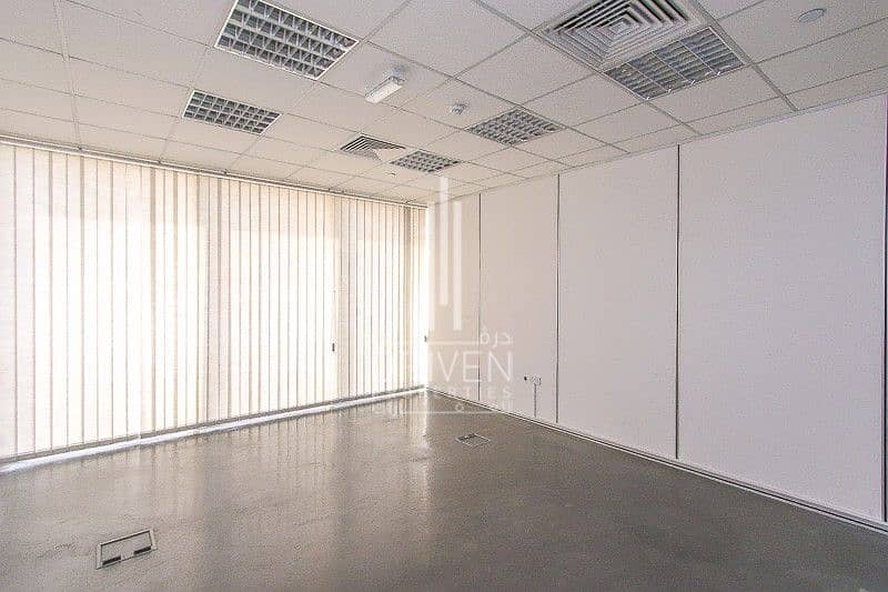 13 Affordable Price Big Semi-Fitted Office.