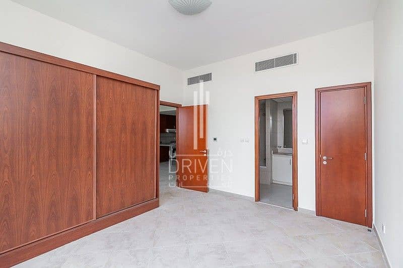 3 Well-kept and Spacious 1BR Apt for Sale