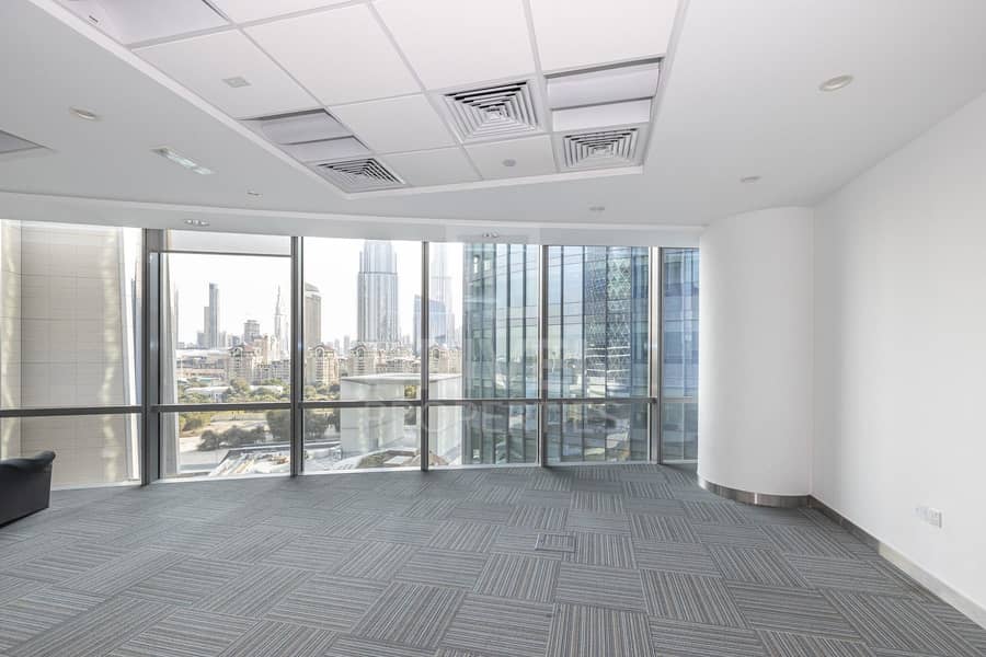 Huge Office Partition with Best Location