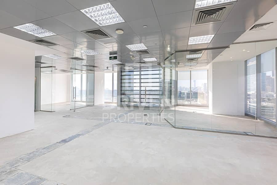 4 Spacious Fitted Office in Prime Location