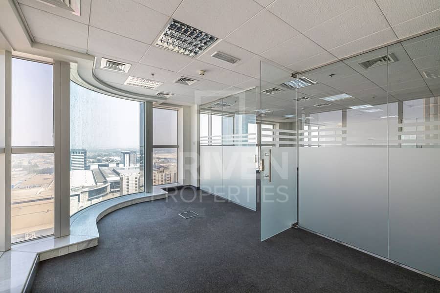 7 Half Floor Office Space | Ideal Location