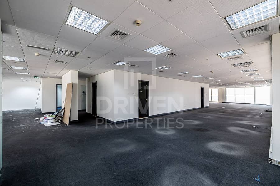 10 Half Floor Office Space | Ideal Location