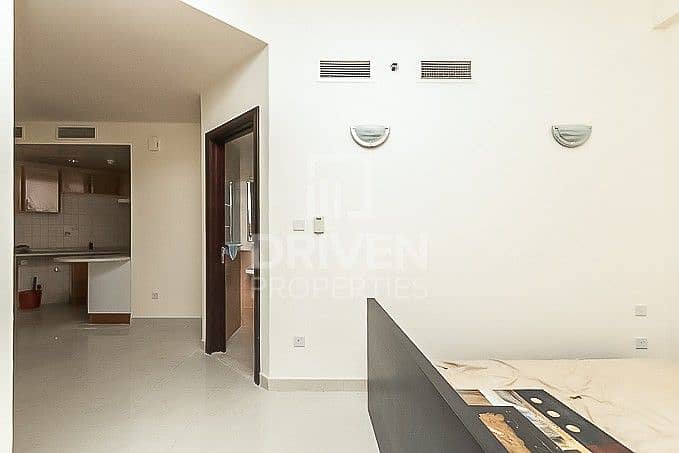 8 Upgraded Studio Apartment for Investment