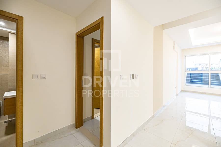 10 Reasonably price and Brand New 1 Bed Apt
