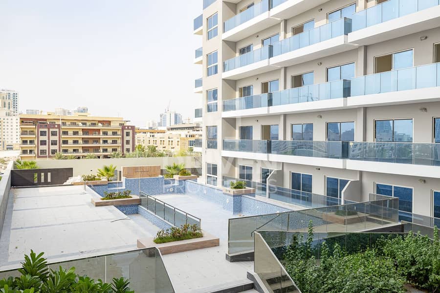 6 Brand New 1 Bedroom Unit with Pool Views