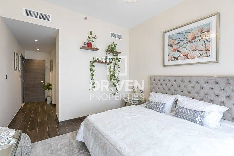 4 Bright and Elegant Unit in Heart of Arjan